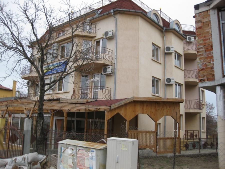 Завършени жилищни обекти — 12