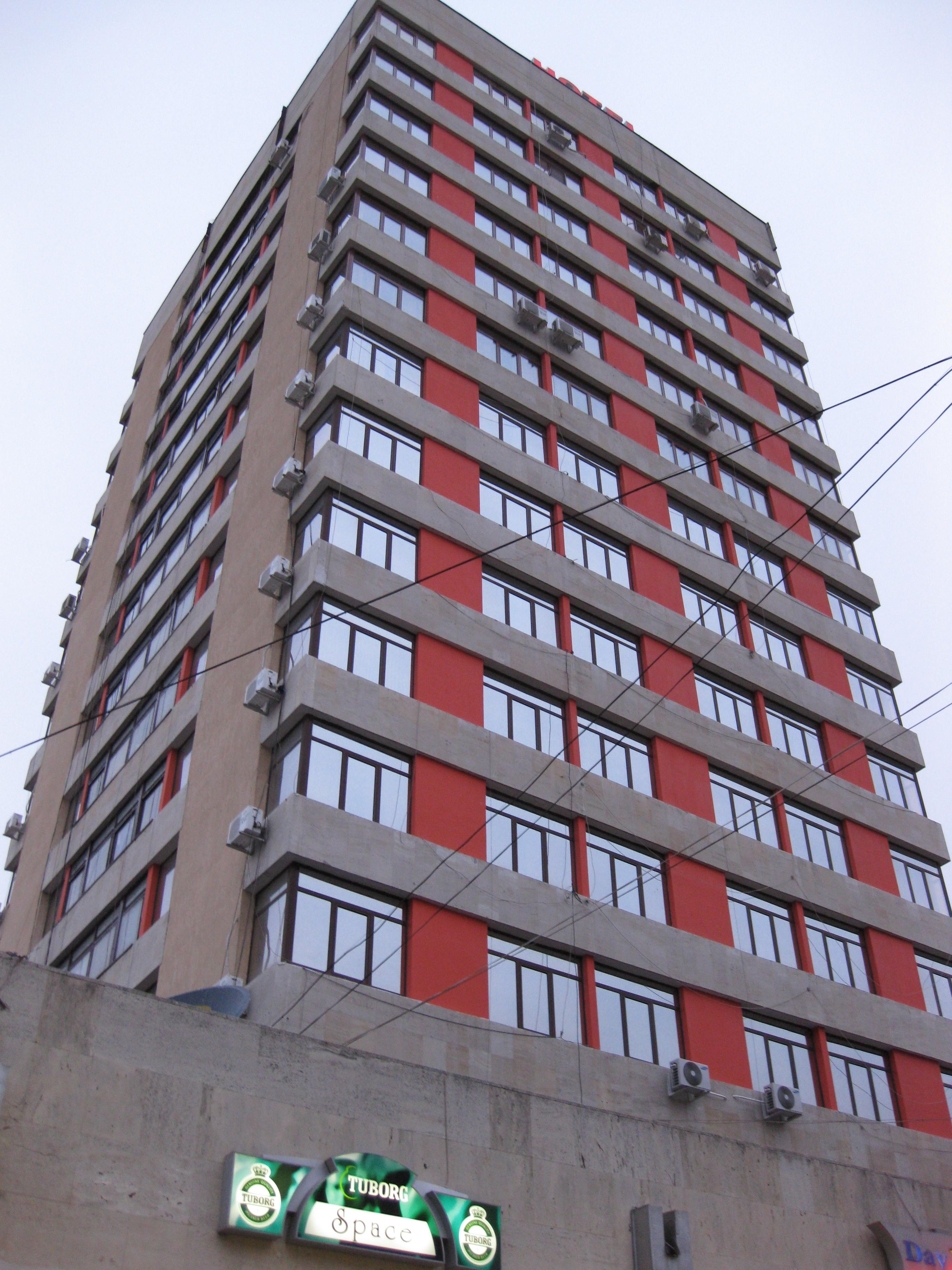 Завършени жилищни обекти — 88