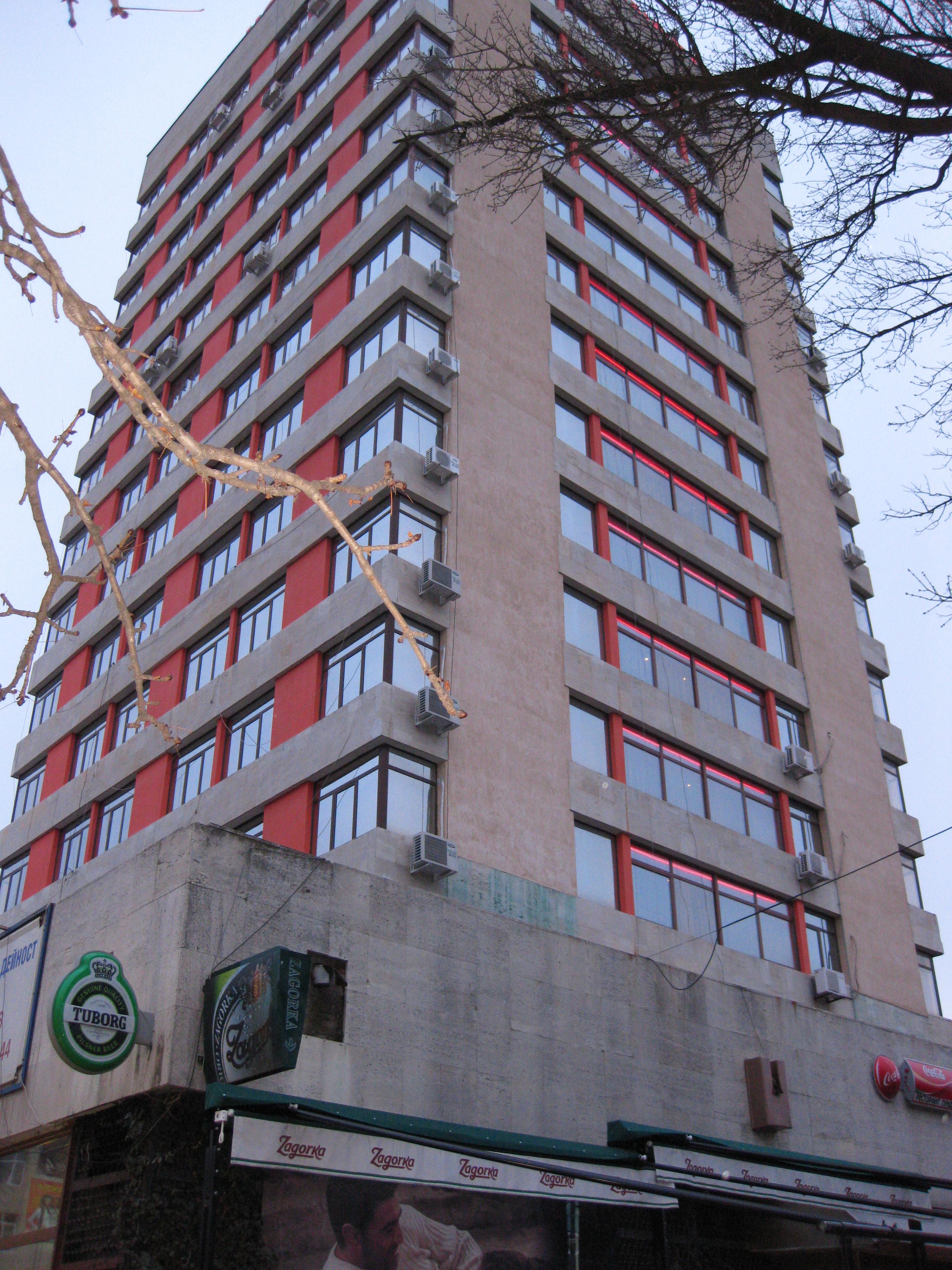 Завършени жилищни обекти — 90