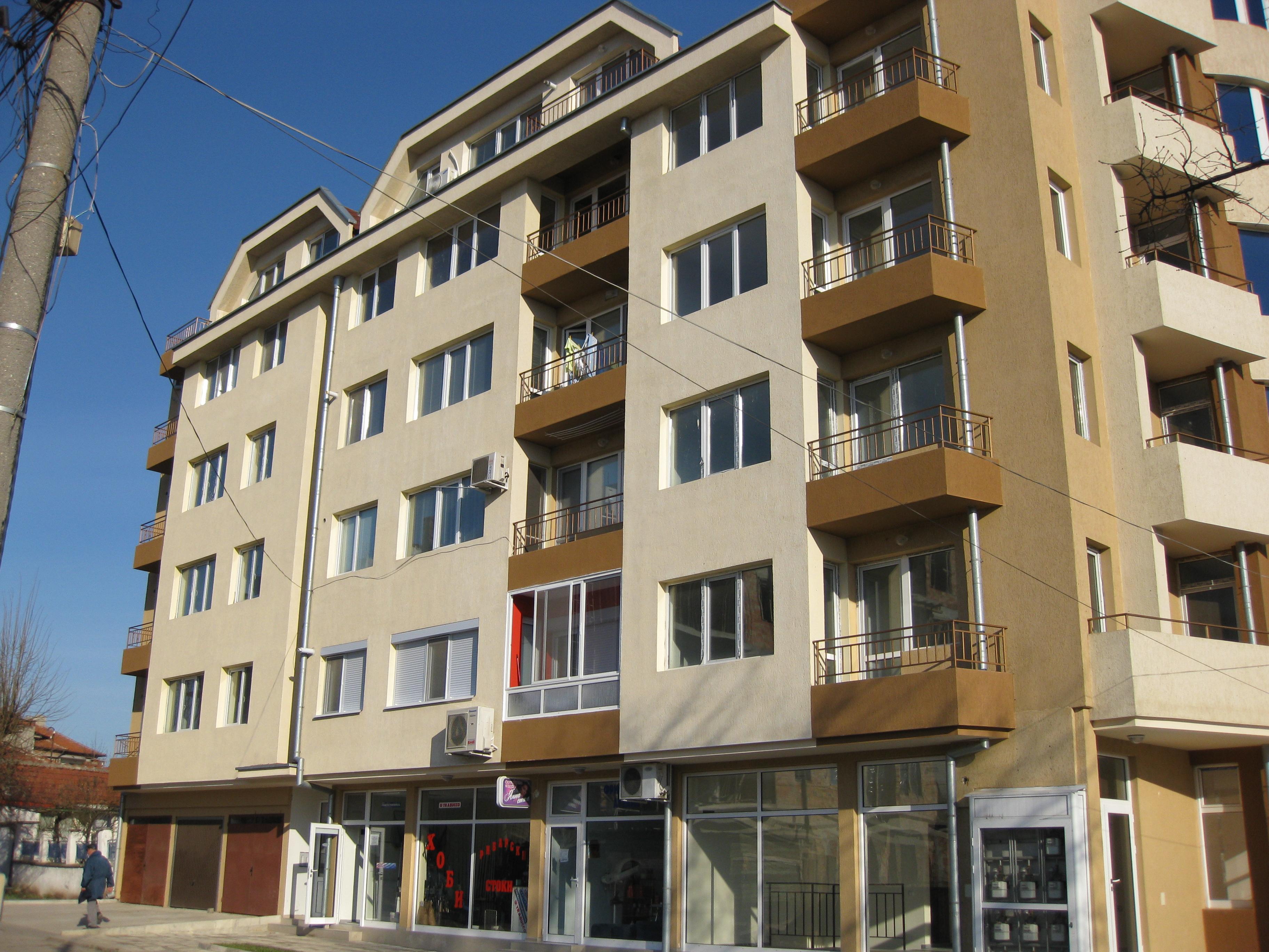 Завършени жилищни обекти — 42