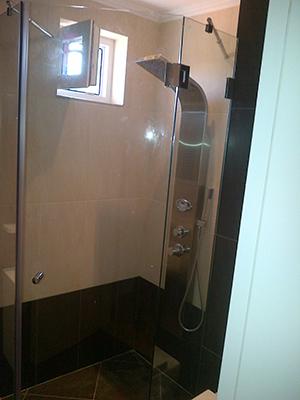 Душ кабини и стъклени системи